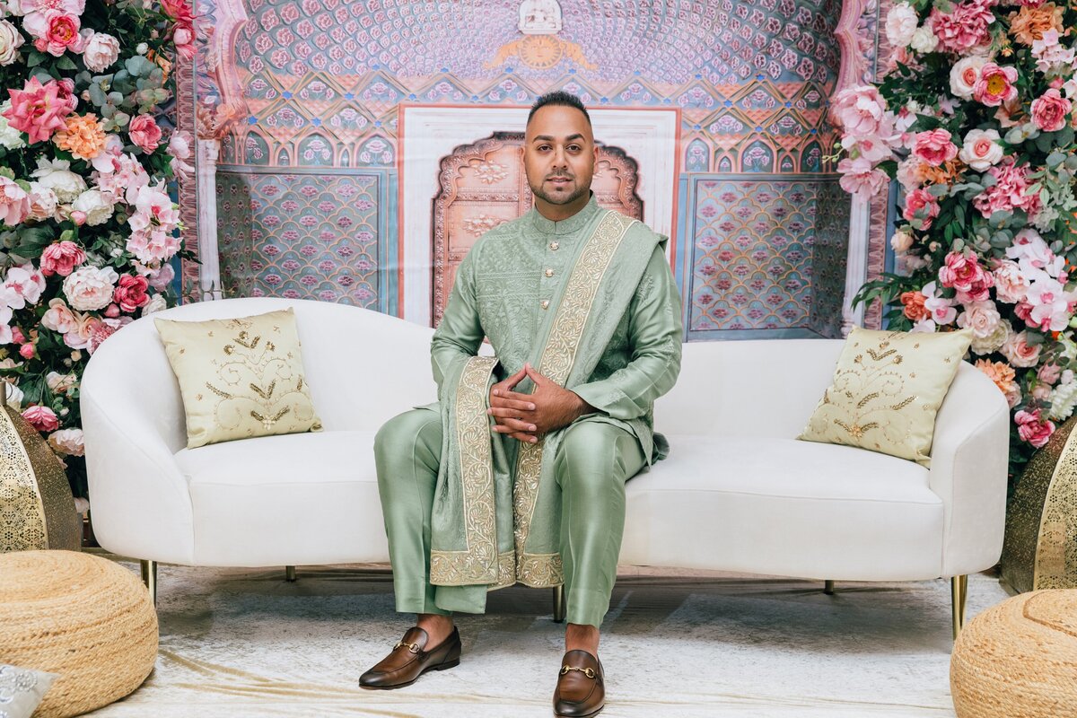 jpeg-optimizer_Chicago-wedding-photographers-Maha-Studios-Teba-Hamd-Mehndi-223