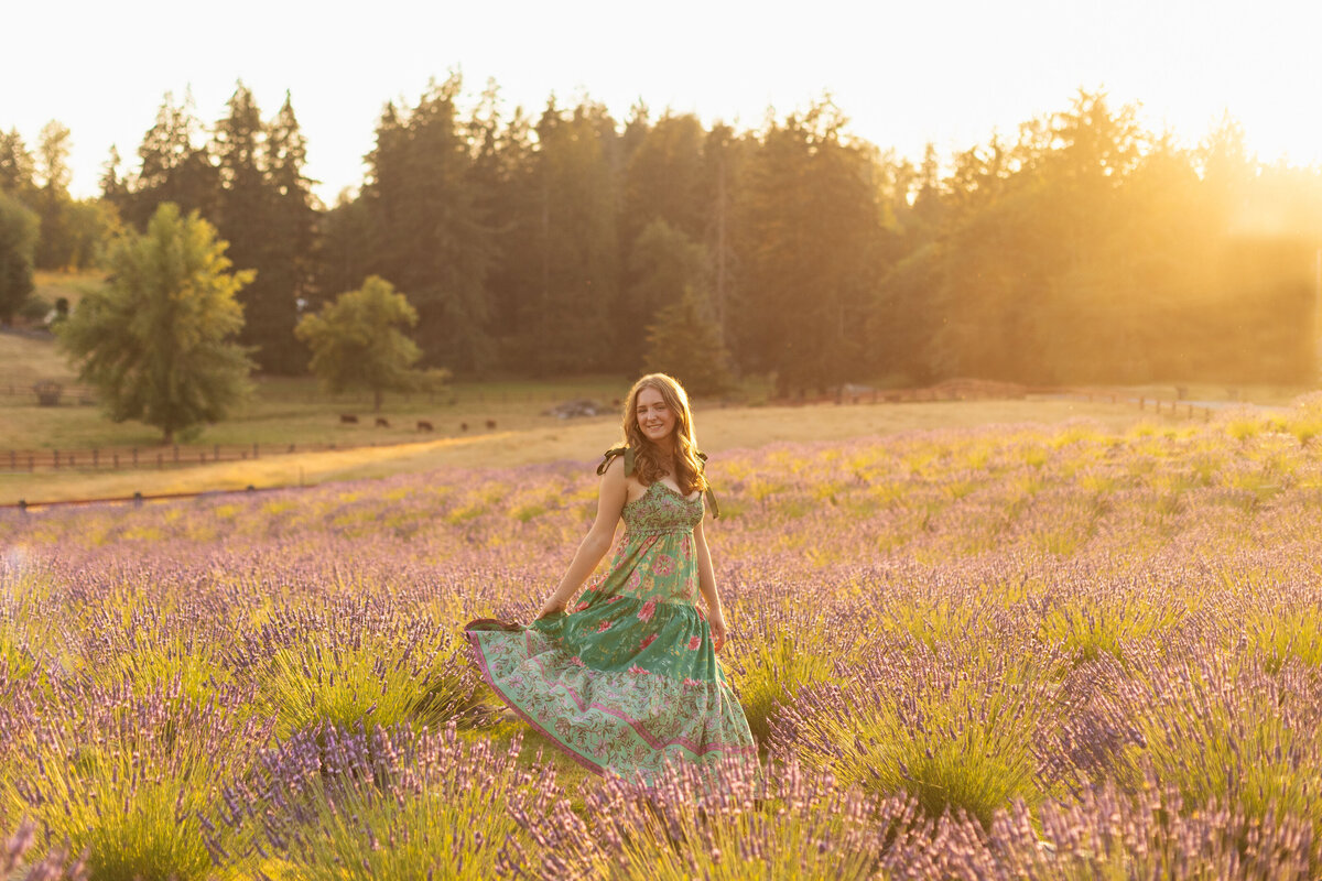 lavenderfieldseniorsessionseattle