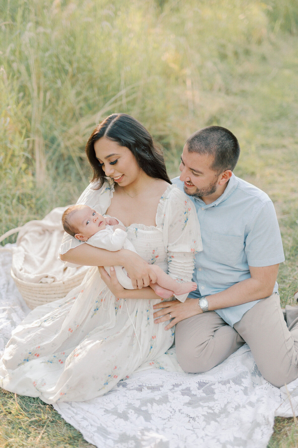 Seattle-newborn-photographer-outdoor-newborn-session-5