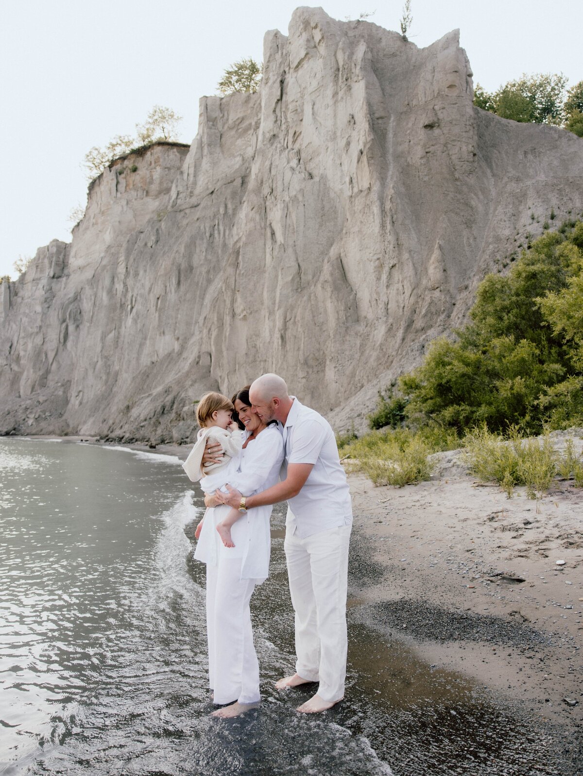 Rebecca-Mike-Sophia-Bluffs88-min