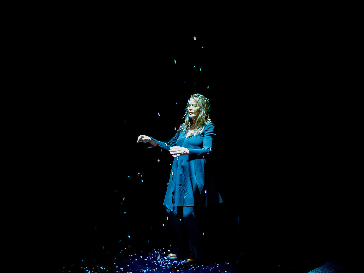 LA FILLE QUI SE SAUVE Cie Amonime TexteCléa Pétrolesi et Catherine Le Hénan_1270072-Enhanced-NR