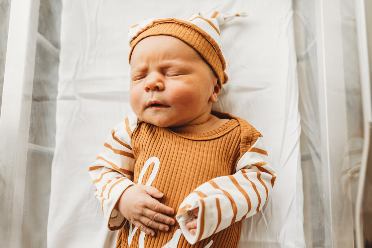 Harrisburg_Fresh_48_Newborn_Photographer-2
