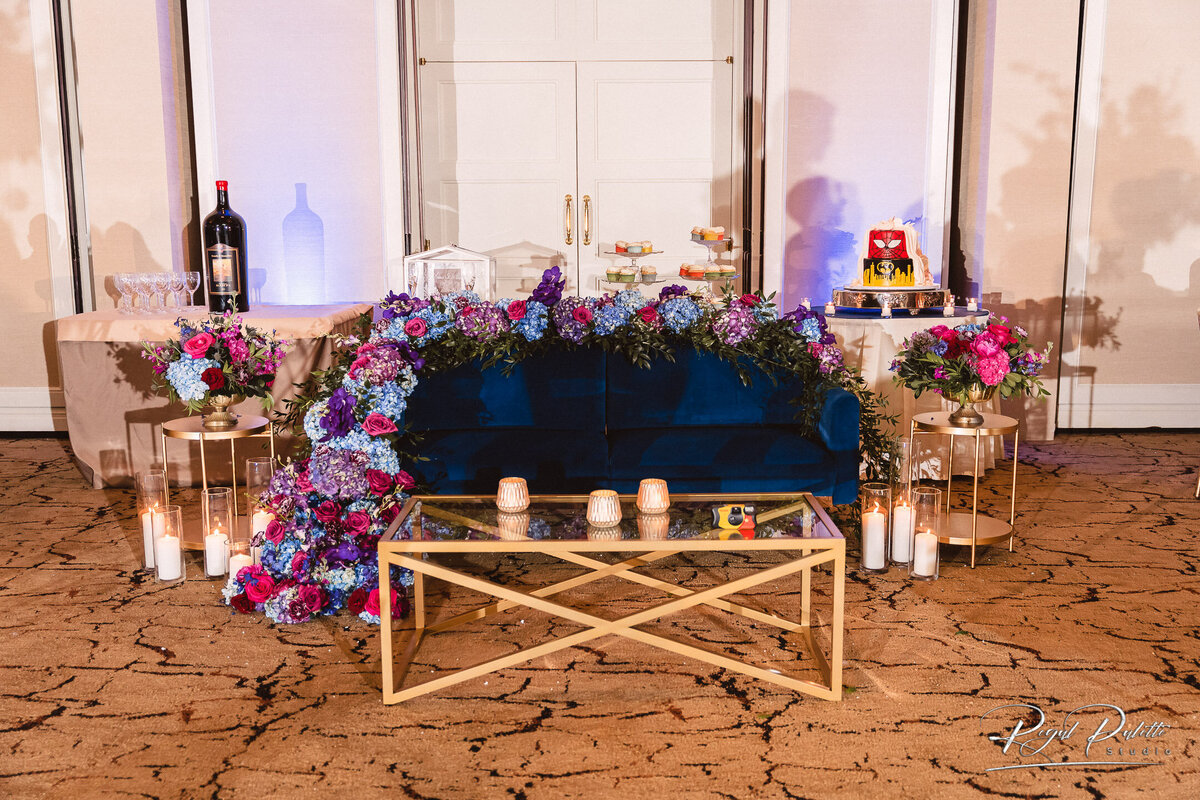 sweetheart-table-flowers-glen-island-harbour-club-ny-enza-events