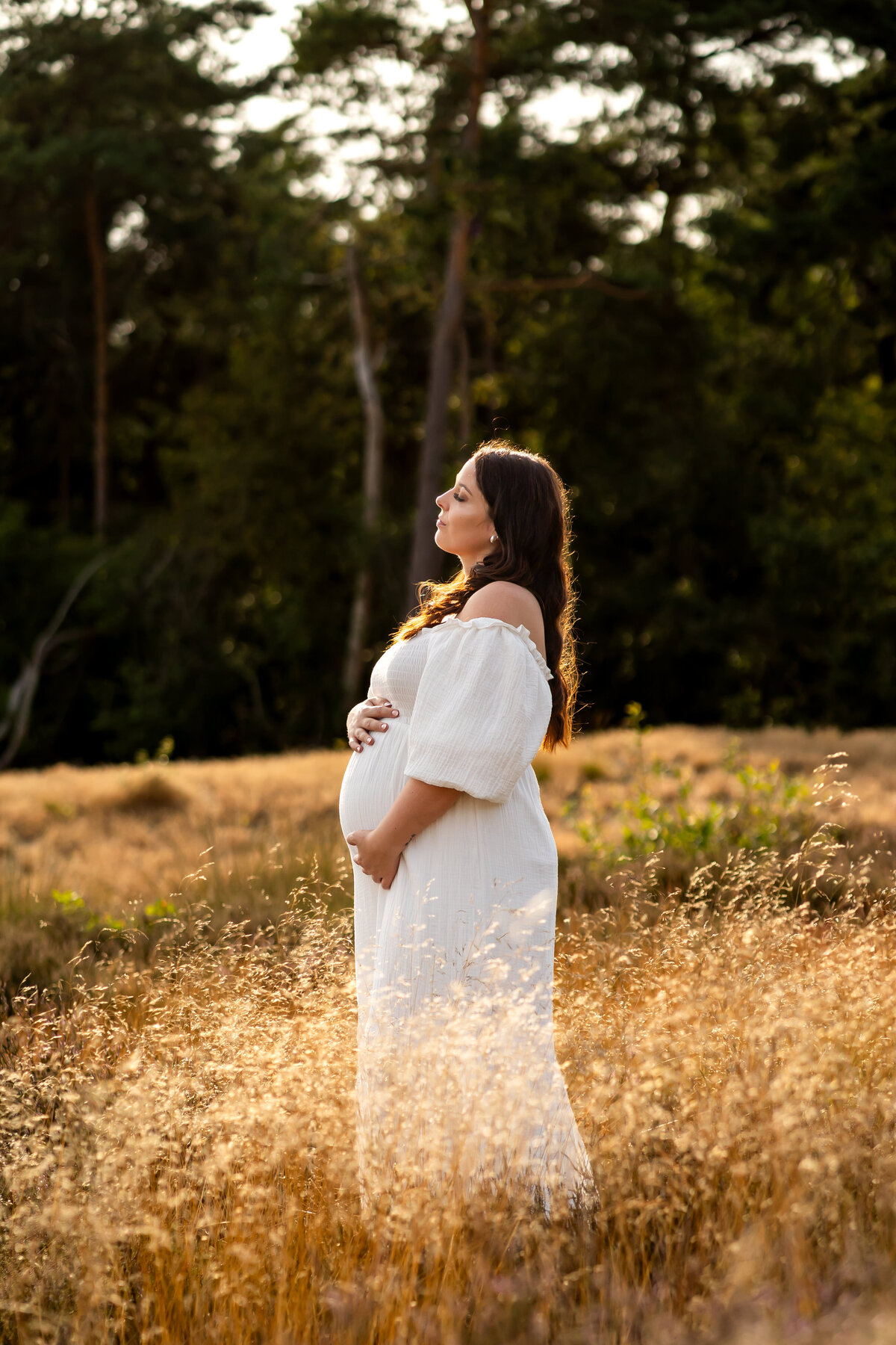zwangerschap fotograaf, zwangerschapsreportage, zwangerschap shoot, familie, baby, liefde, echt, tijdloos, kleur echt, Twente, Twenterand, Westerhaar, Vriezenveen, Hardenberg, Almelo, Enschede, kinderfotografie, fotograaf, Juliantien, Schipper, Juliantien fotografie