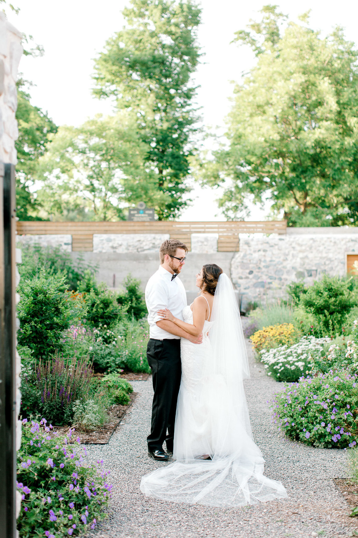 botanical-garden-traverse-city-weddings