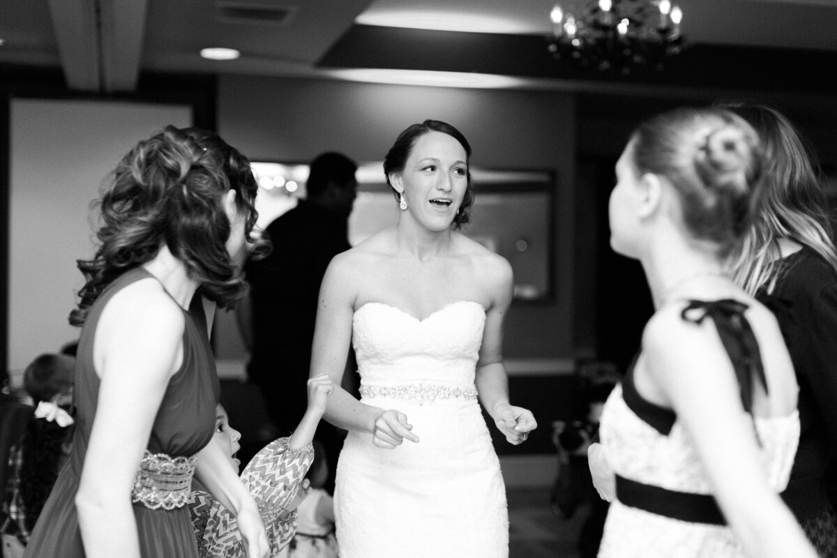 san_antonio_austin_texas_wedding_photographer-country-club-KnB-1249