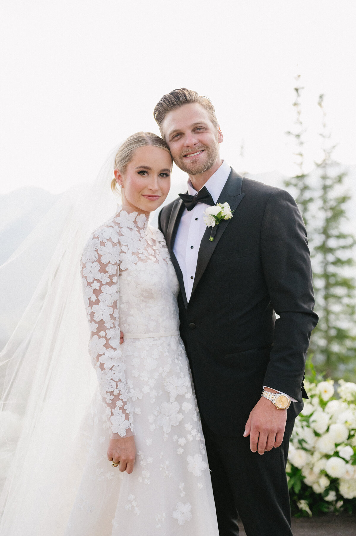 Calluna-Events-Aspen-Wedding-Deck-Portraits