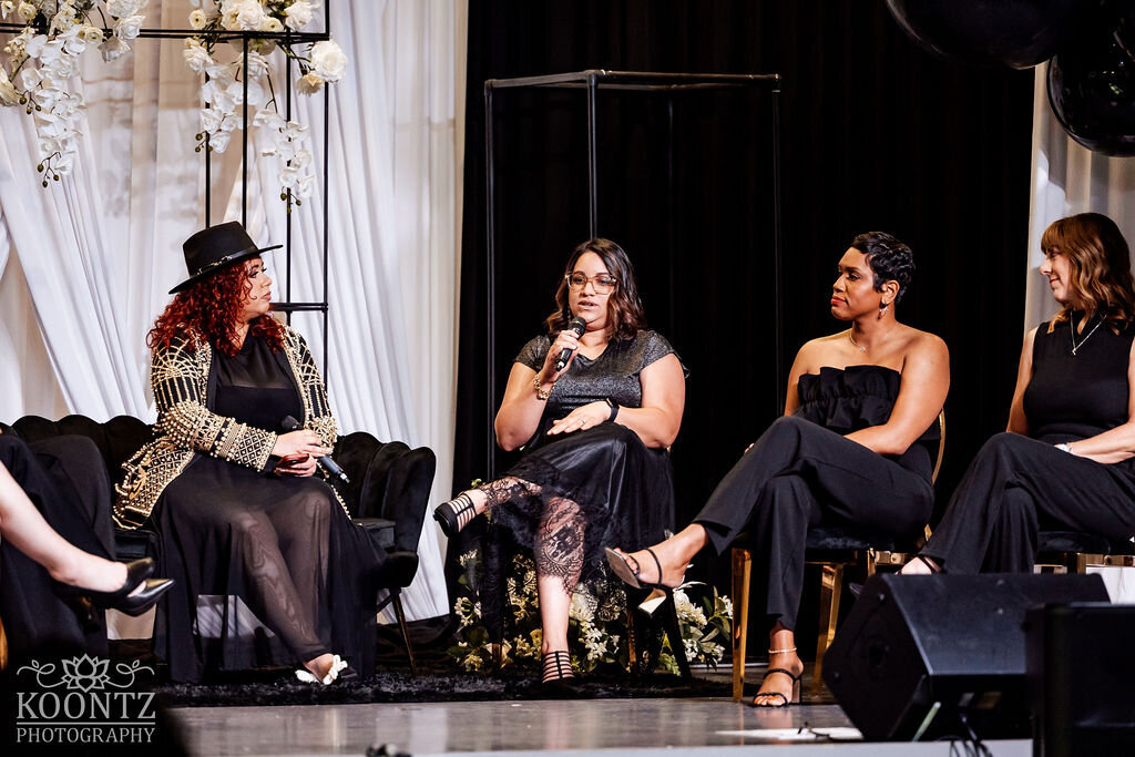 2024NoirNightConference-PanelDiscussion-KoontzPhotography-59