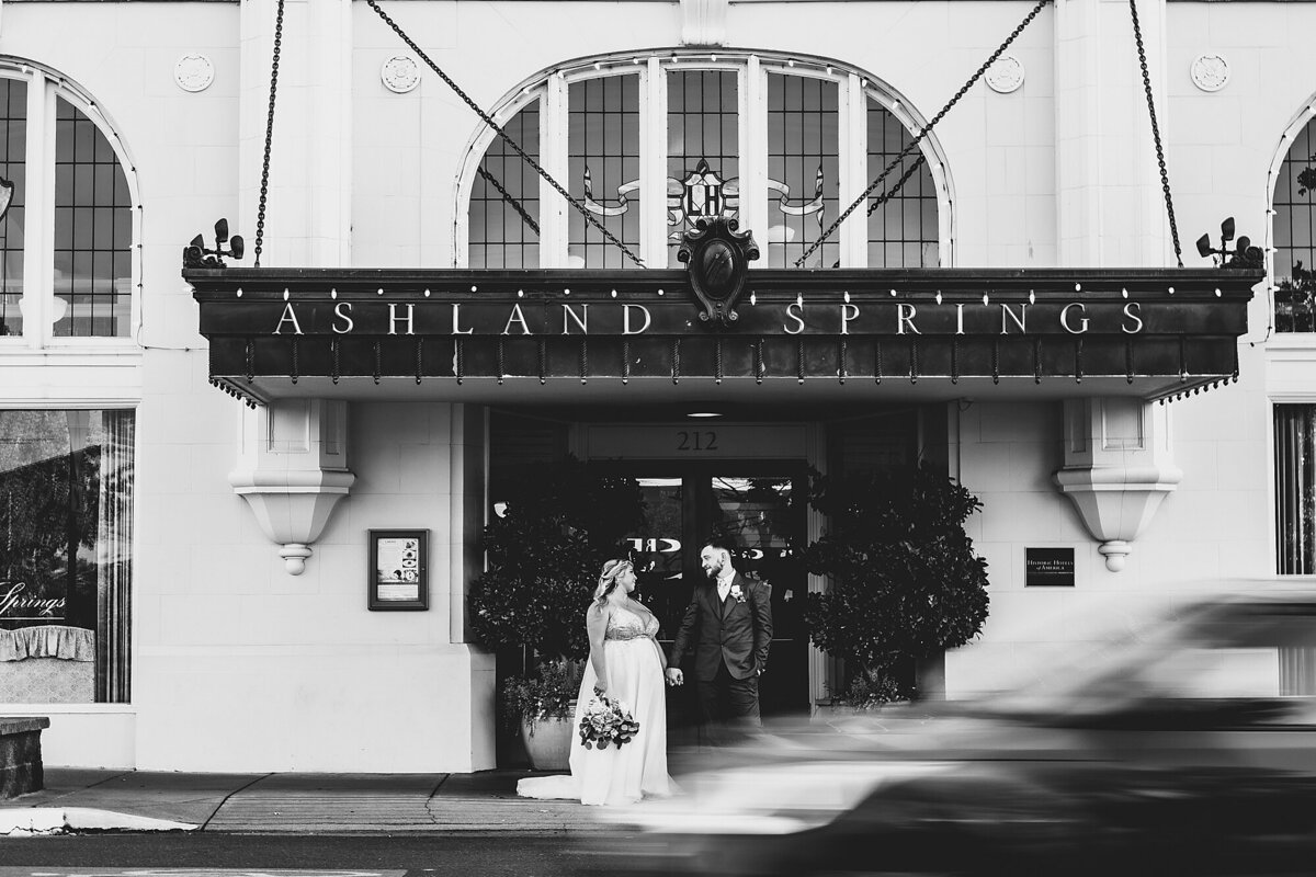 downtown-ashland-springs-hotel-wedding_2353