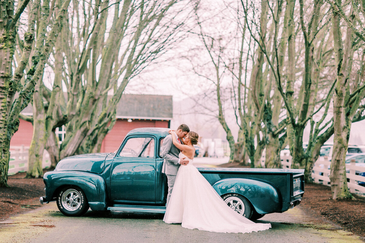 Meadowbrook Farm Wedding, Seattle Wedding Photographer (48)