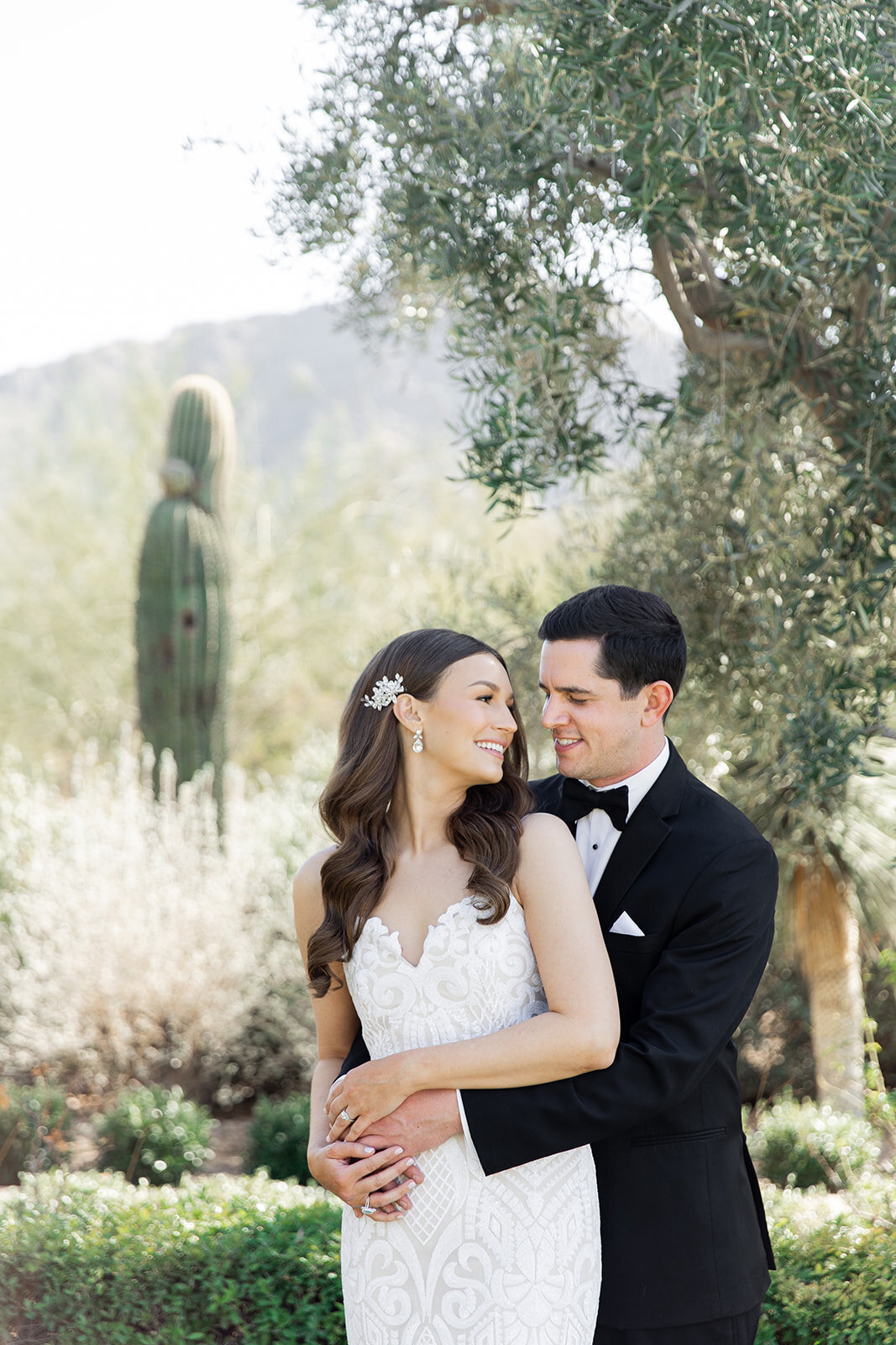 Karlie Colleen Photography - Hannah & Matt - El Chorro Wedding_ Paradise Valley Arizona - Revel Wedding Company-89