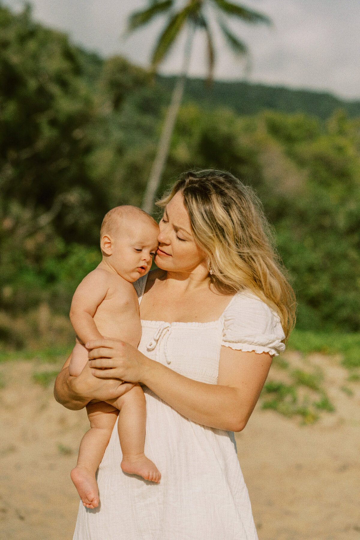 ellis-beach-sunrise-family-engagement-shoot-224