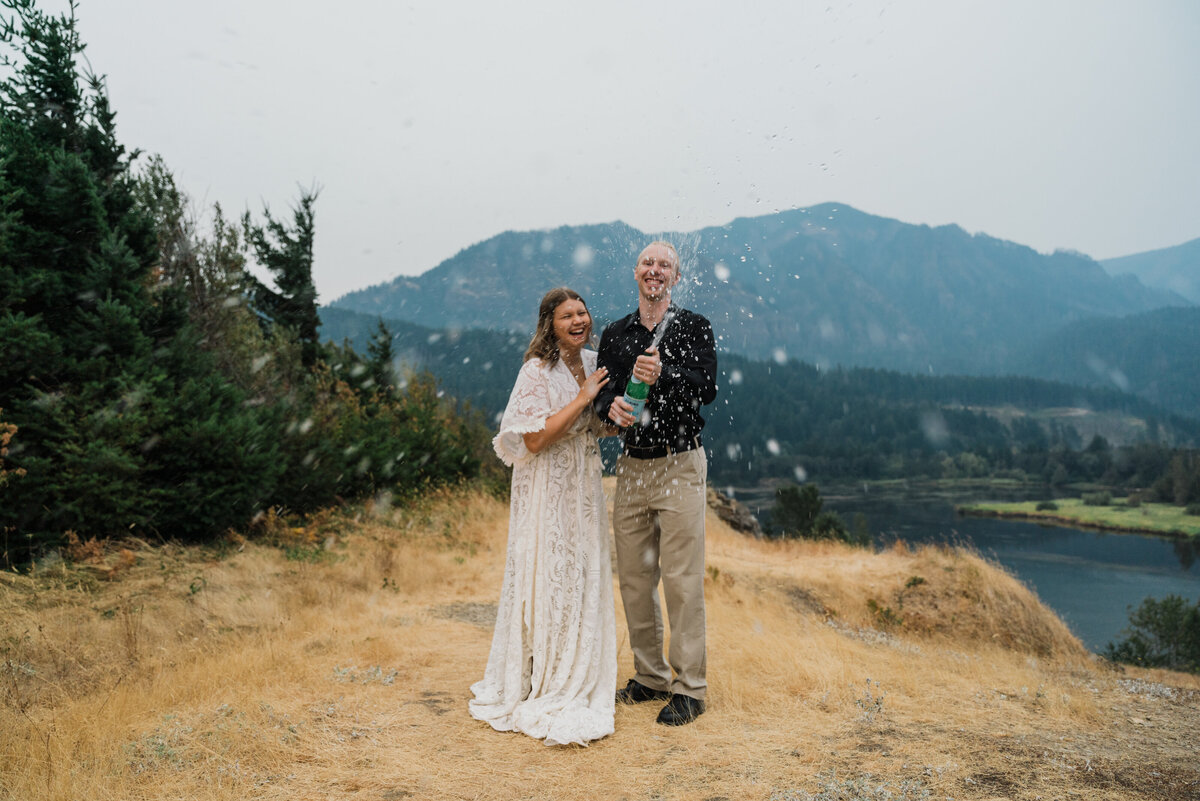 oregon-elopement-photographer-00727