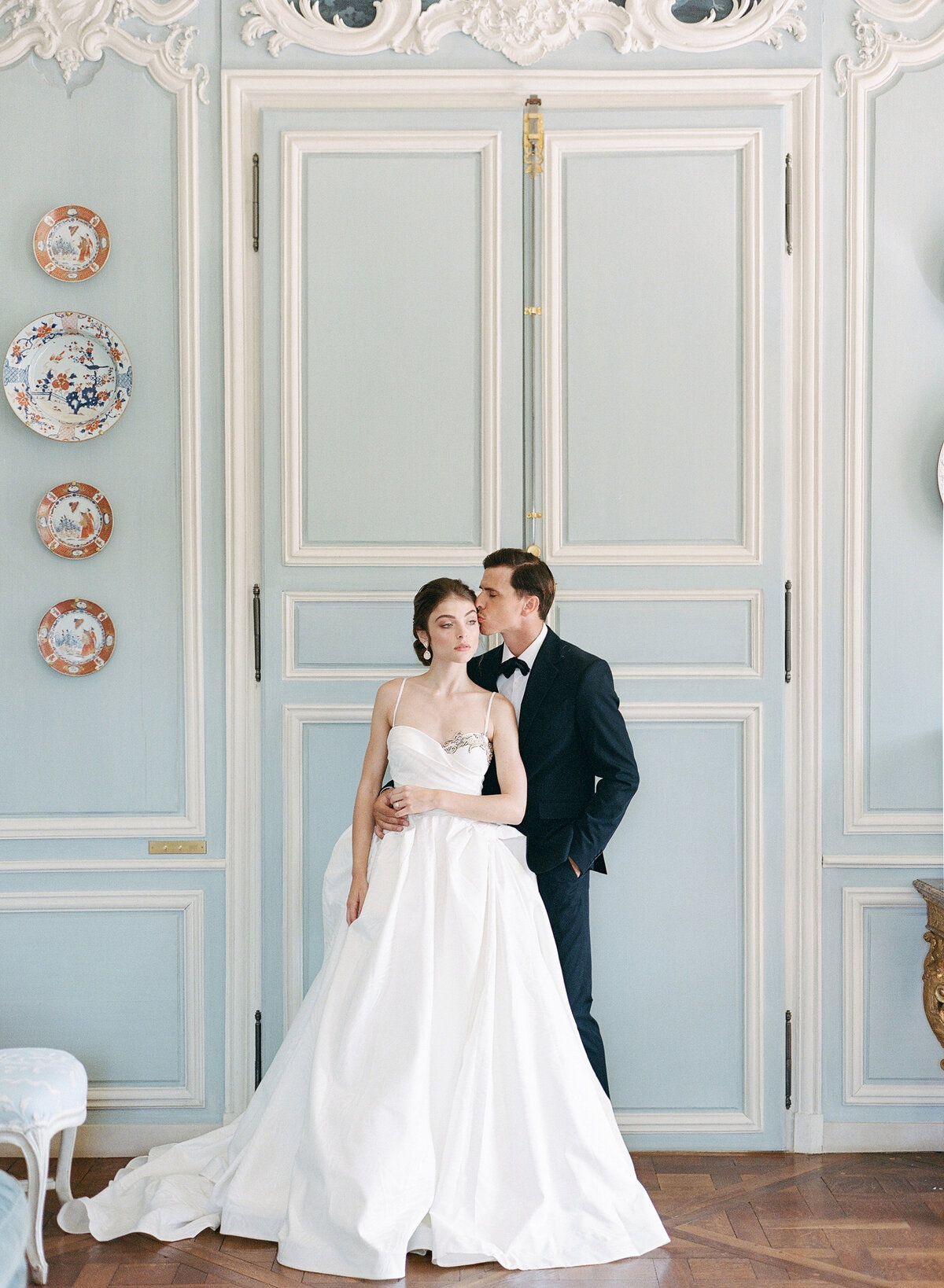 Chateau-de-Villette-Molly-Carr-Photography-Bride-Groom-85
