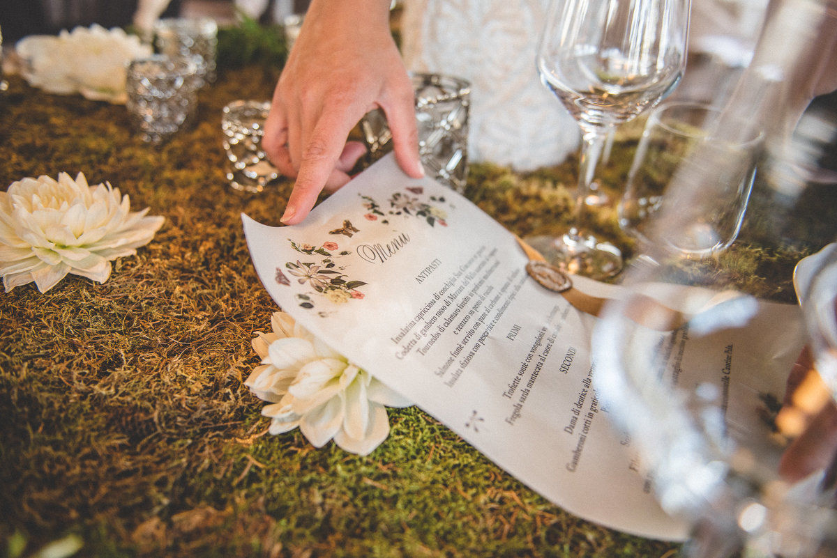 Wedding details inspired by the lord of the rings