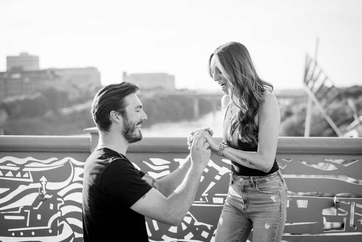 Surprise-proposal-and-engagement-photographer-in-Nashville-TN+2