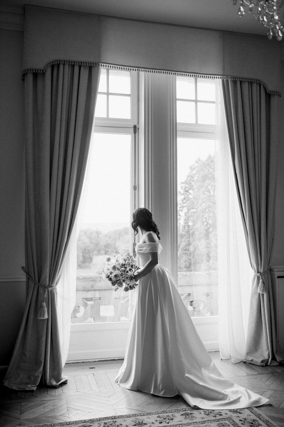 Maïlys Fortune Photography Husband Wife Wedding Weddings Photography France Switzerland Italy Timeless Dreamy Imagery Bilingual French English Destination Weddings Destination Wedding Provence French Riviera Paris Lake Como Tuscany58