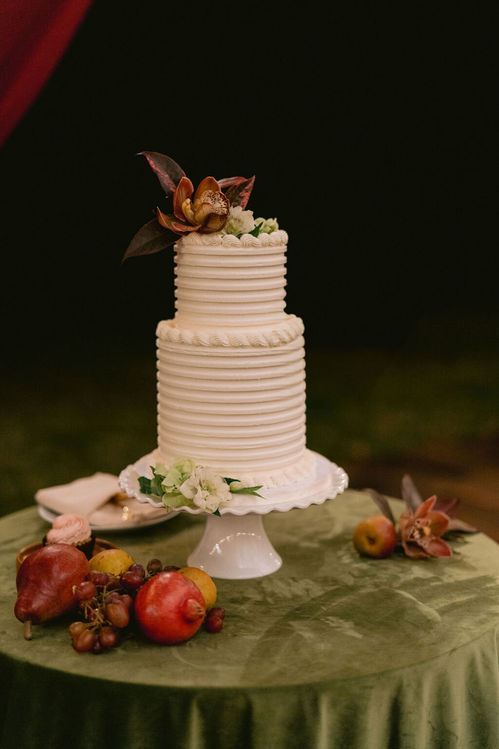 NikkiSanterre_EastCoastLuxuryWeddingPhotographer_CaitieHanrahan_KeswickHallWedding_Jac&Zach-235