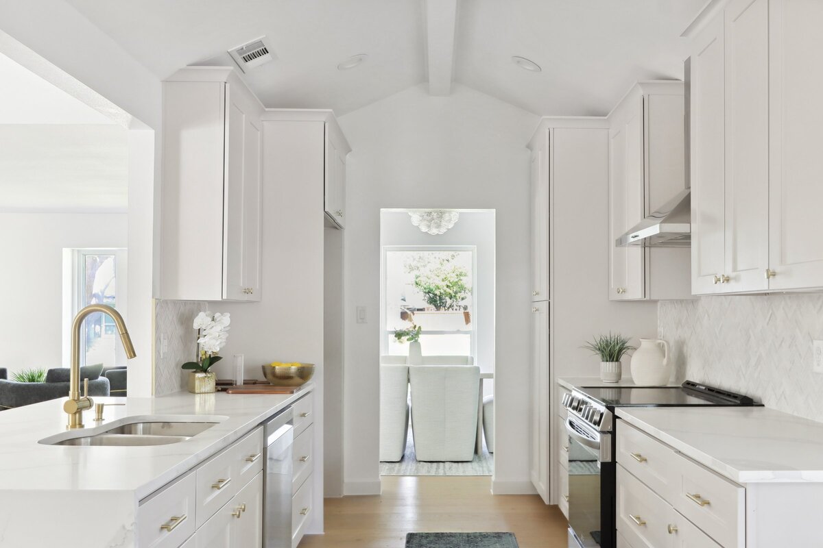 009-7246ClearhavenDrive-Dallas-TX-75248-SMALL