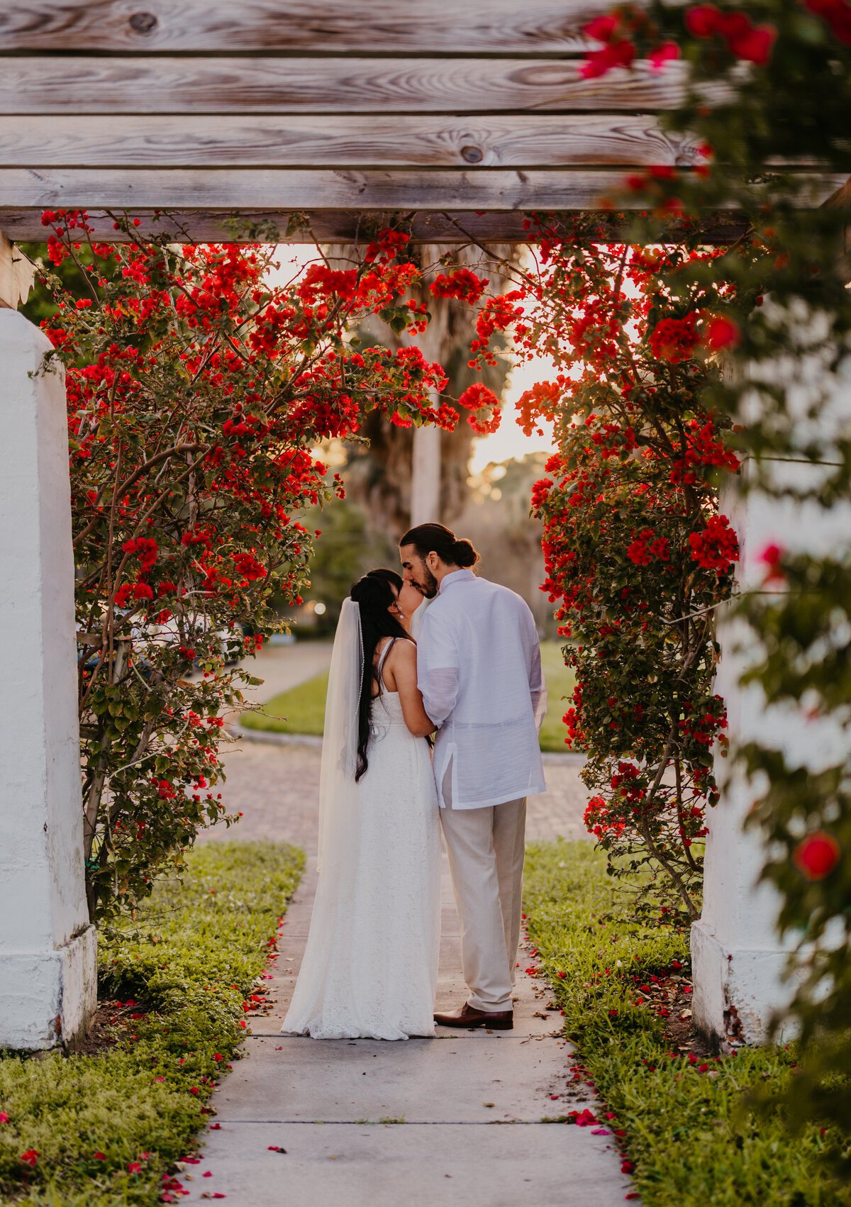 mariah-lacy-photo-granada-terrace-park-elope-chantilly-chic-celebrations-27