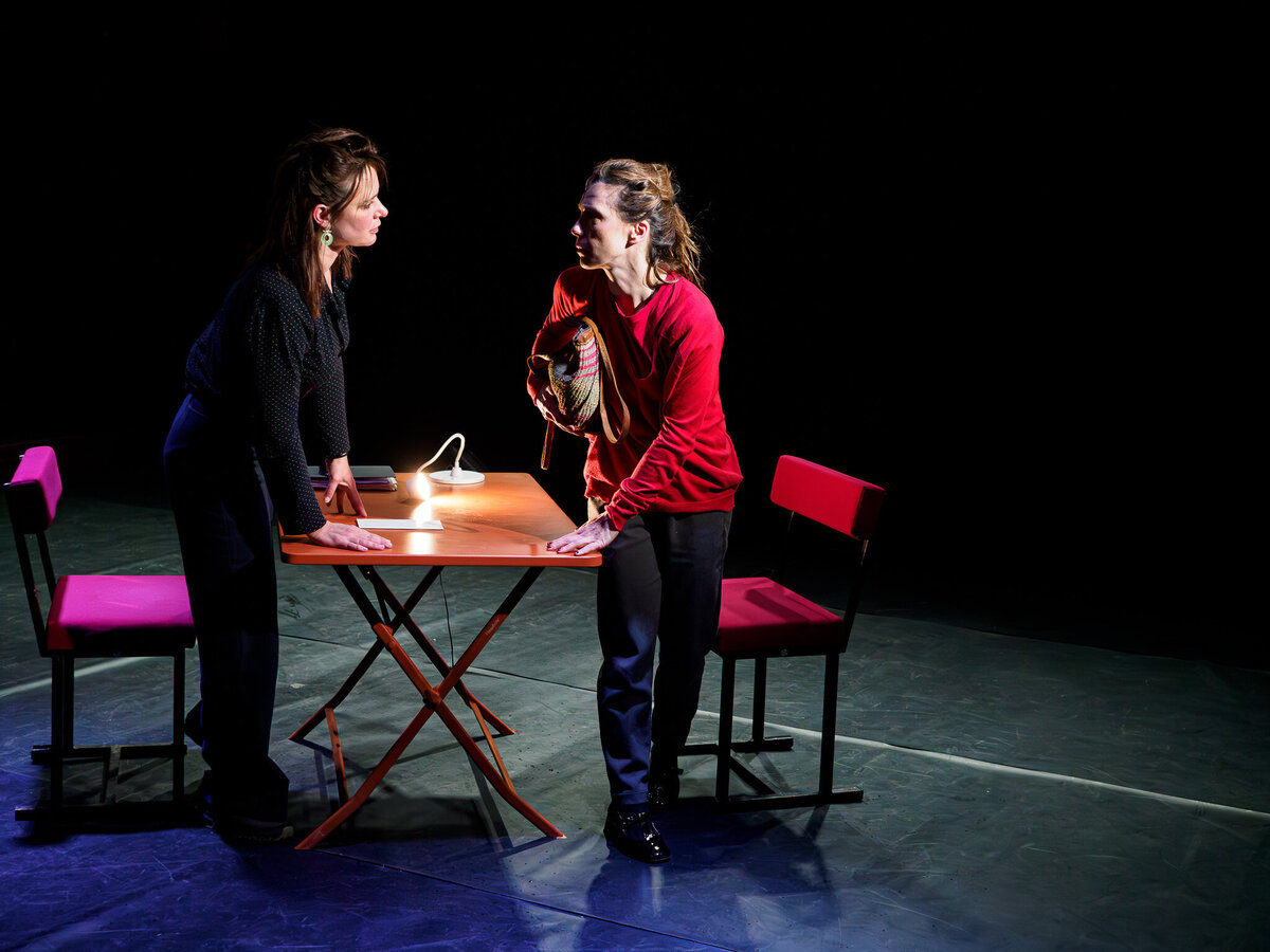 AS IF Cie Troisième Génération mise en scène Sergi Emiliano iGriell  jeu Agnès Delachair, Jules-Angelo Bigarnet, Clémentine Marchand, FaustineTournan, Paul Jeanson et, Matthieu Carrani_4030087-2-Enhanced-NR