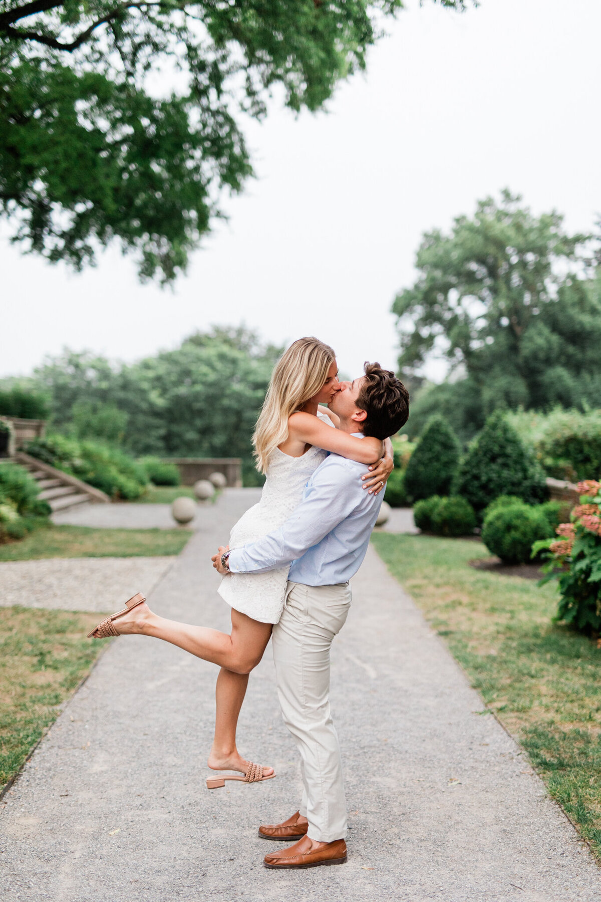 Philadelphia-Engagement-Photographer-48