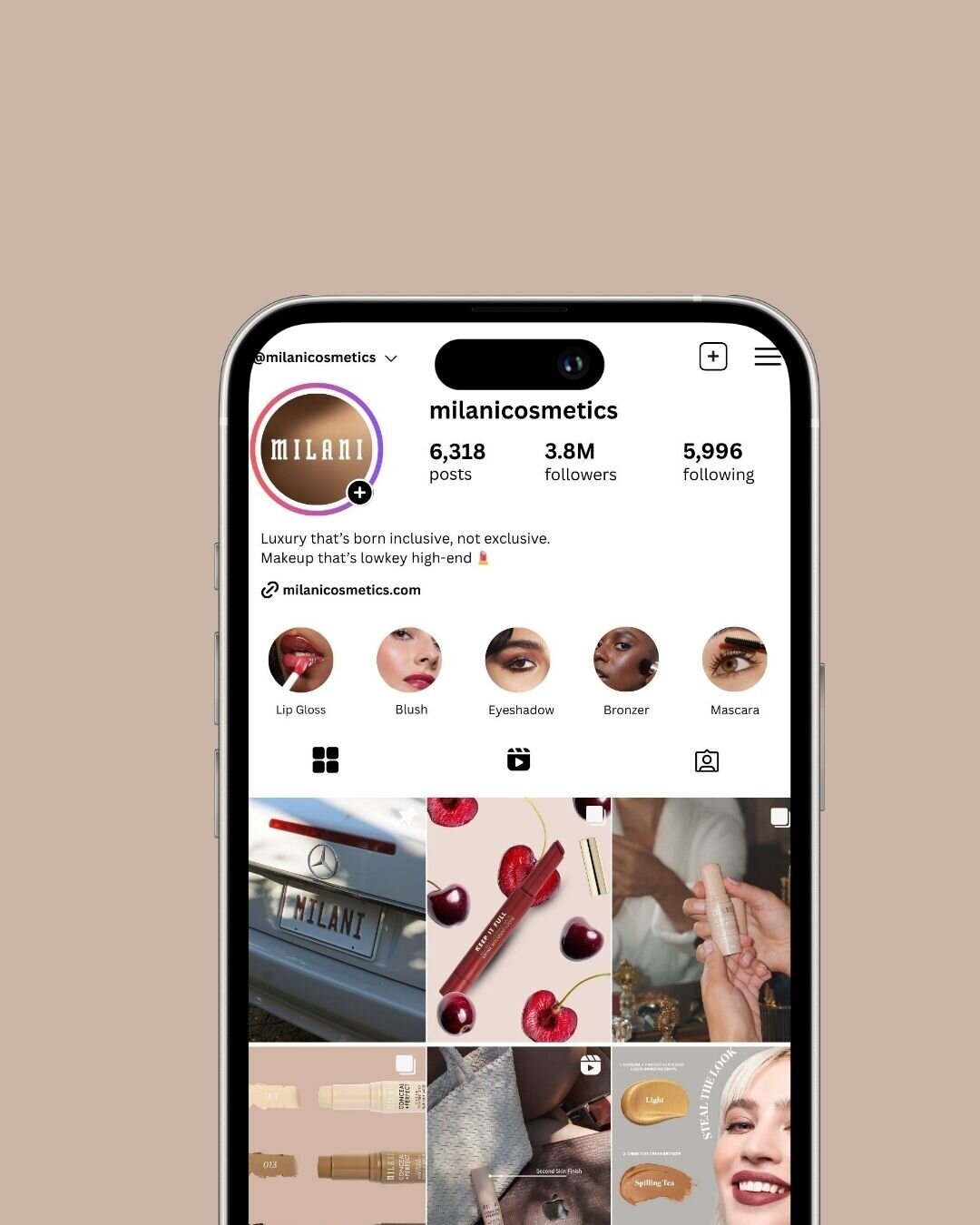 Phone Mockup - Milani
