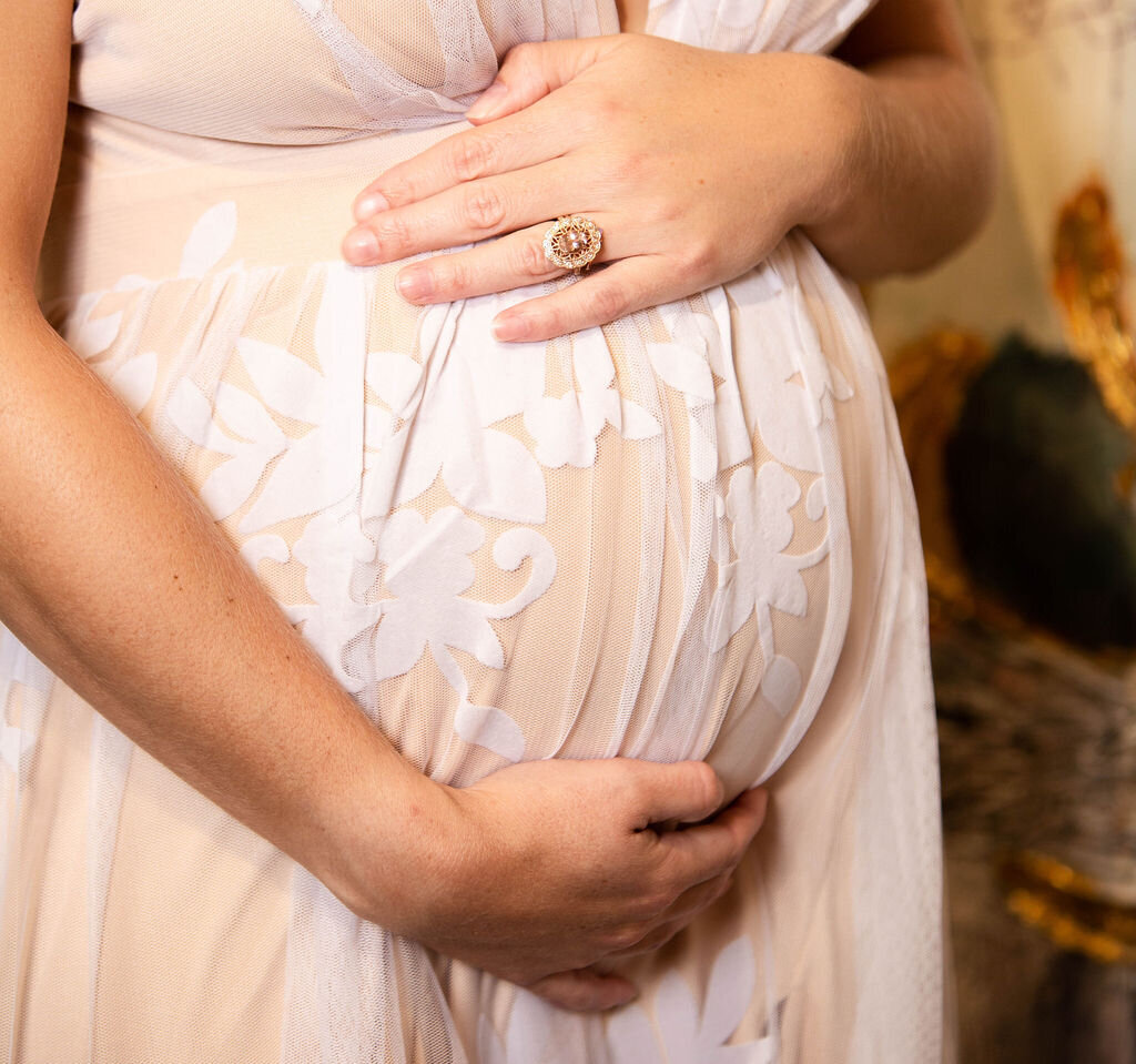 Styled Charlotte Maternity Photography