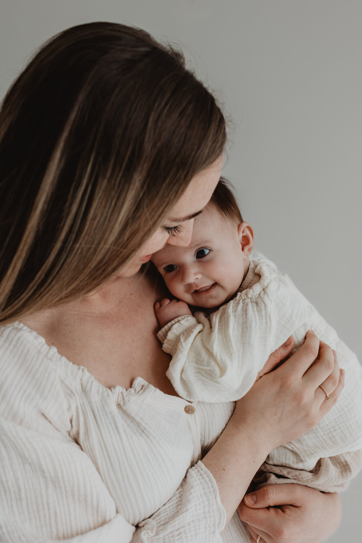 Momentsbymichelle-StudioMoments-Motherhood-18