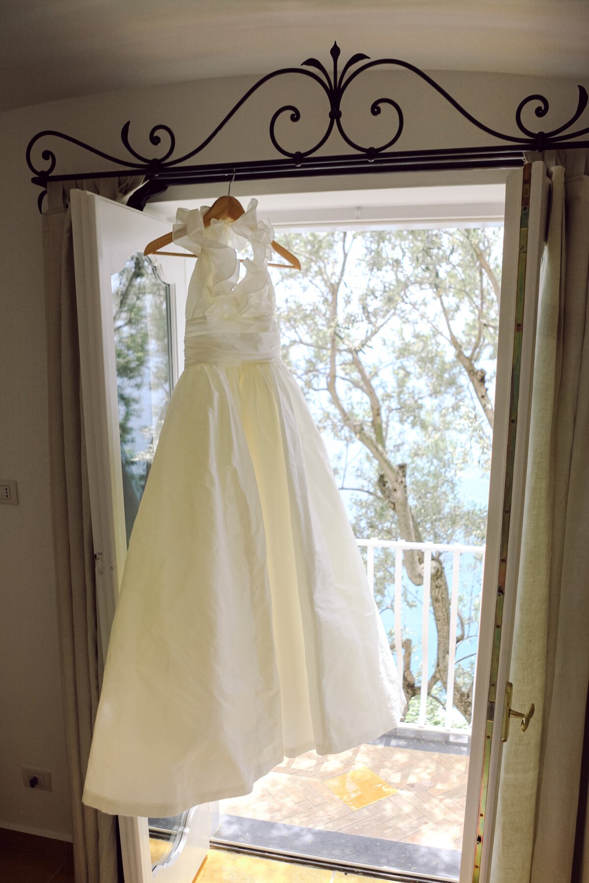 AbieLivesayPhotography-PositanoItalyWeddingPhotographer-VillaLighea-AmalfiWedding-16