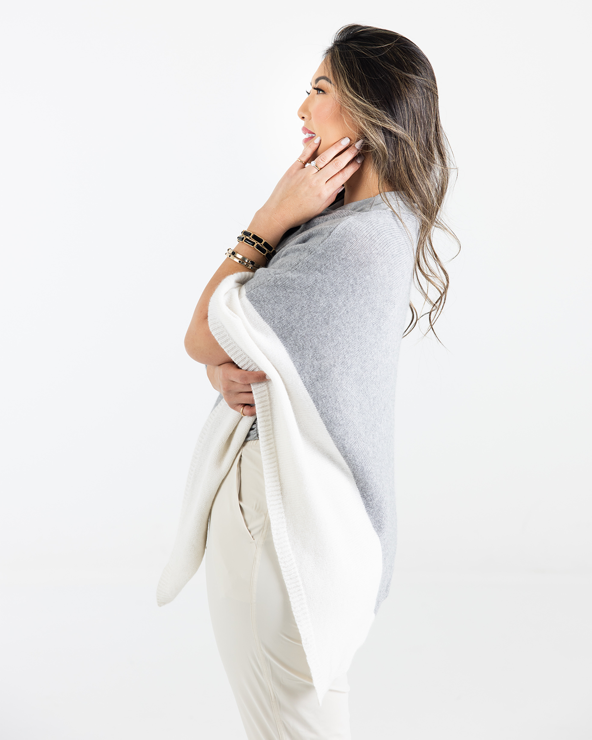 Sun Valley Poncho Cashmere Medium Gray Cream Heidi Hennessy1.png