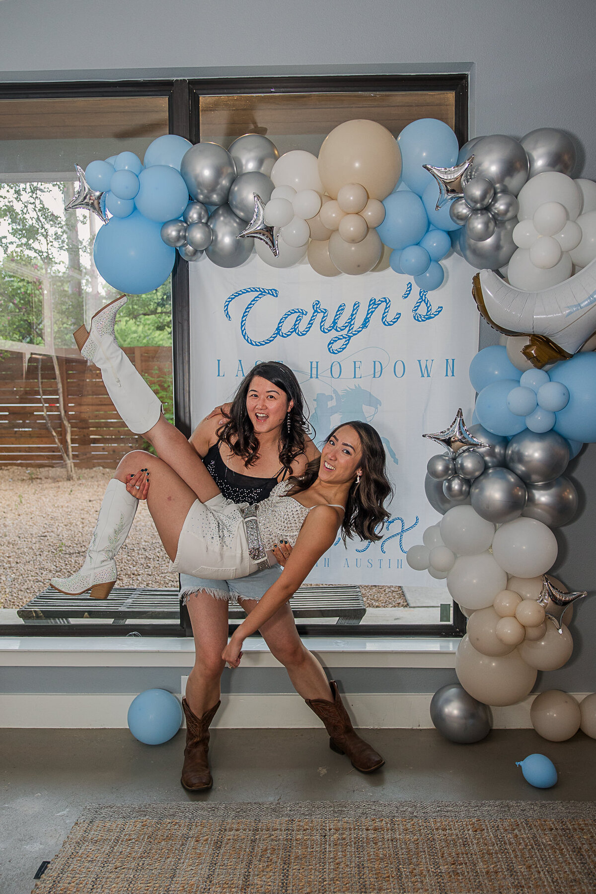 Bachelorette.Party.Airbnb.Austin.Texas.Photographer.6