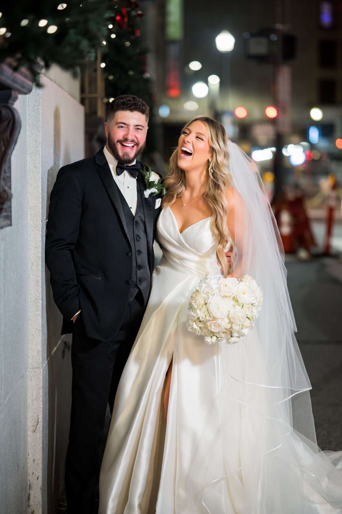 fun candid pittsburgh wedding photography