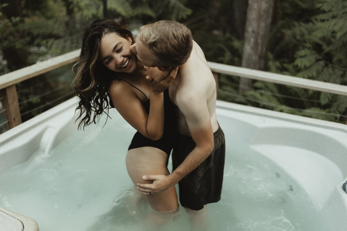 casualcouplesinhomesessionkansascityphotographer-83