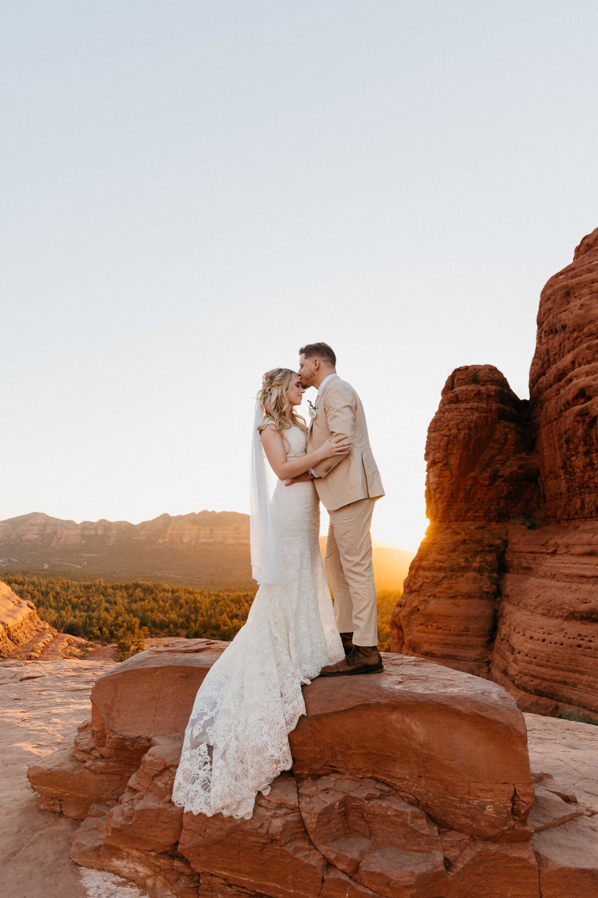 Sedona-Arizona-Red-Rock-Elopement-Wedding-Photographer_0008