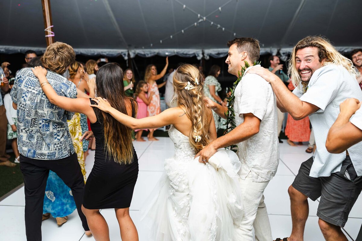 north-shore-oahu-hawaii-destination-surf-wedding-d-j-2024194346-1597