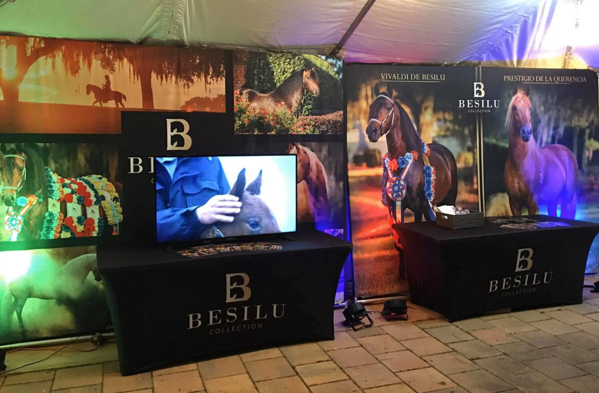 display-besilufarmbooth-lr