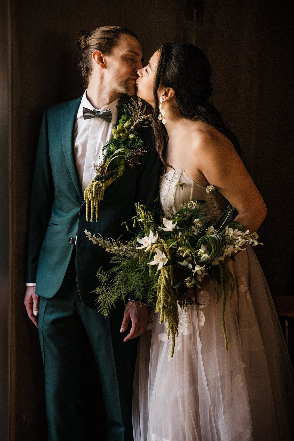 Dramatic-Ceiling-Greenery-Candle-Light-Wedding-Flora-Nova-Design-Seattle-00012