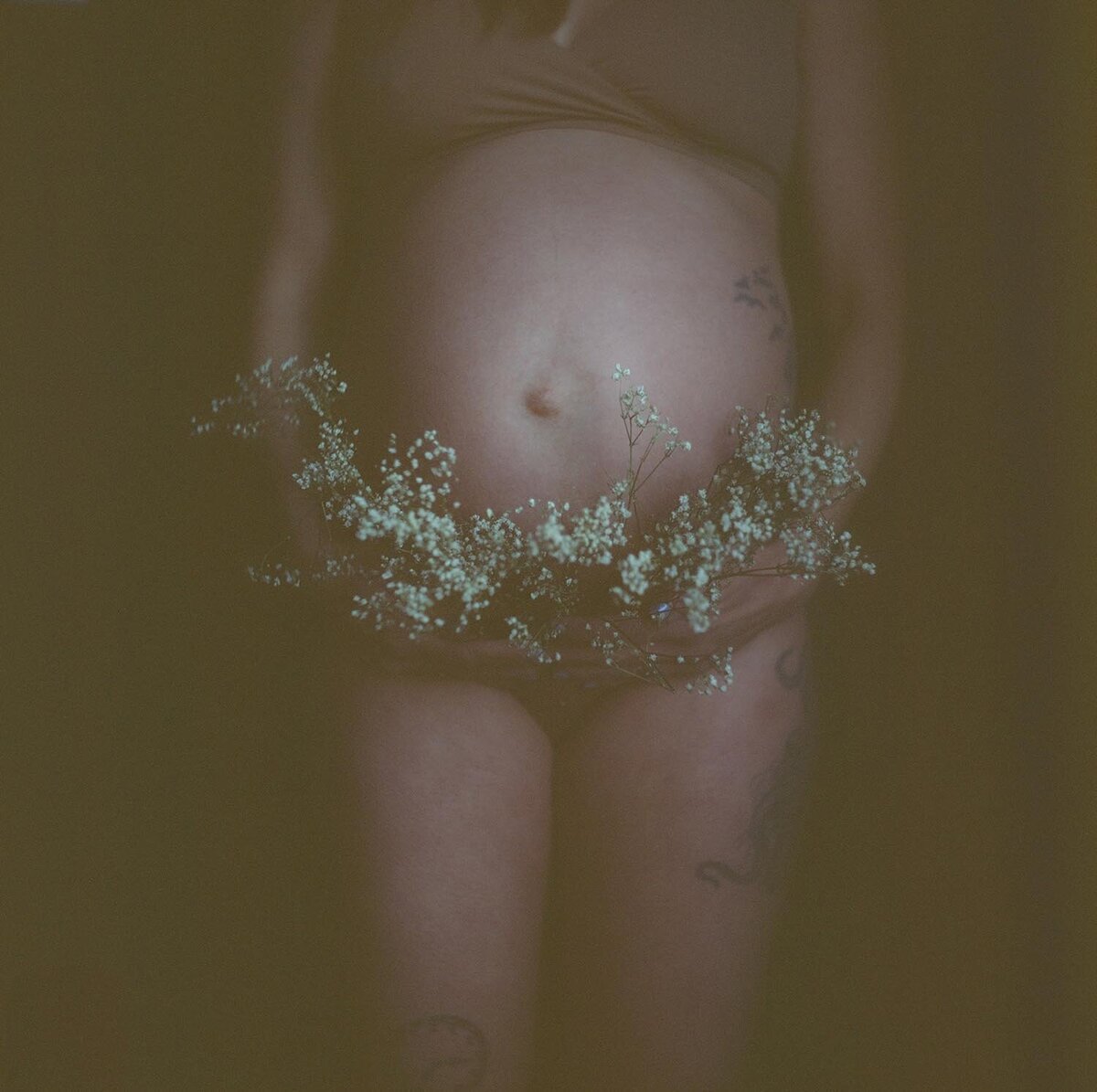 HeatherPregnant_film-8