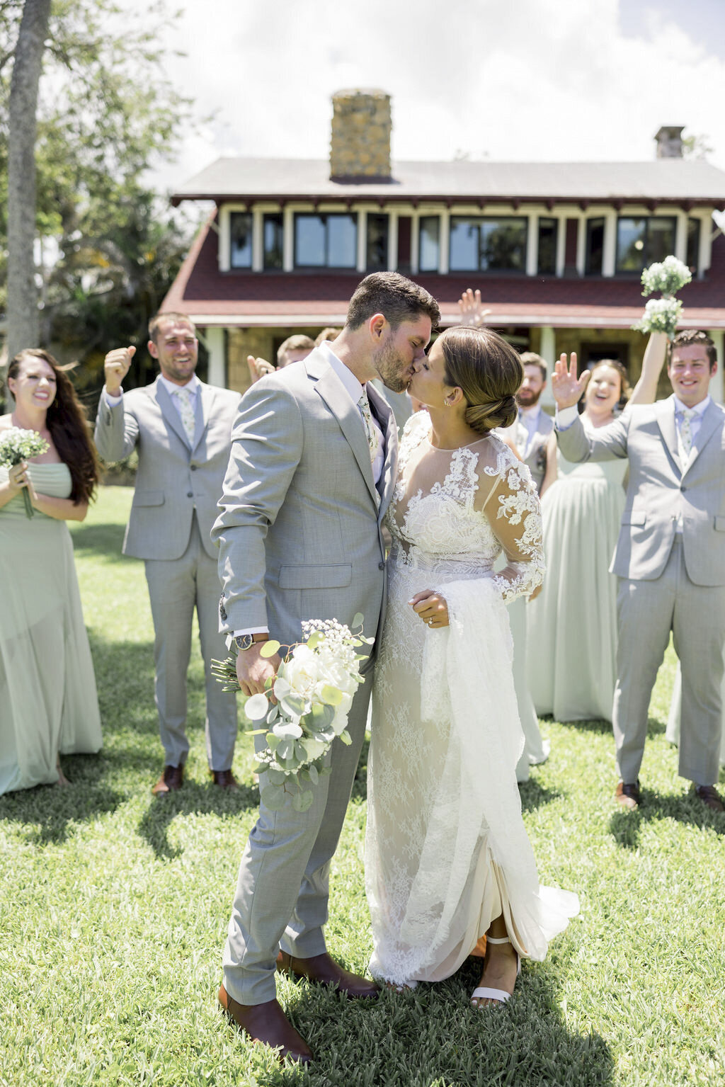 359 - Erin&Ryan-HundredsofMoments-Portraits0403-230804-45