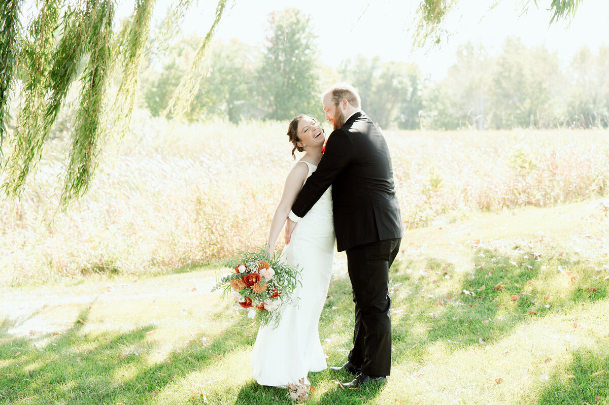 9685-Wedding at The Grands at Mulligans in Sartell Minnesota- Wedding Photographer Nicole Hollenkamp