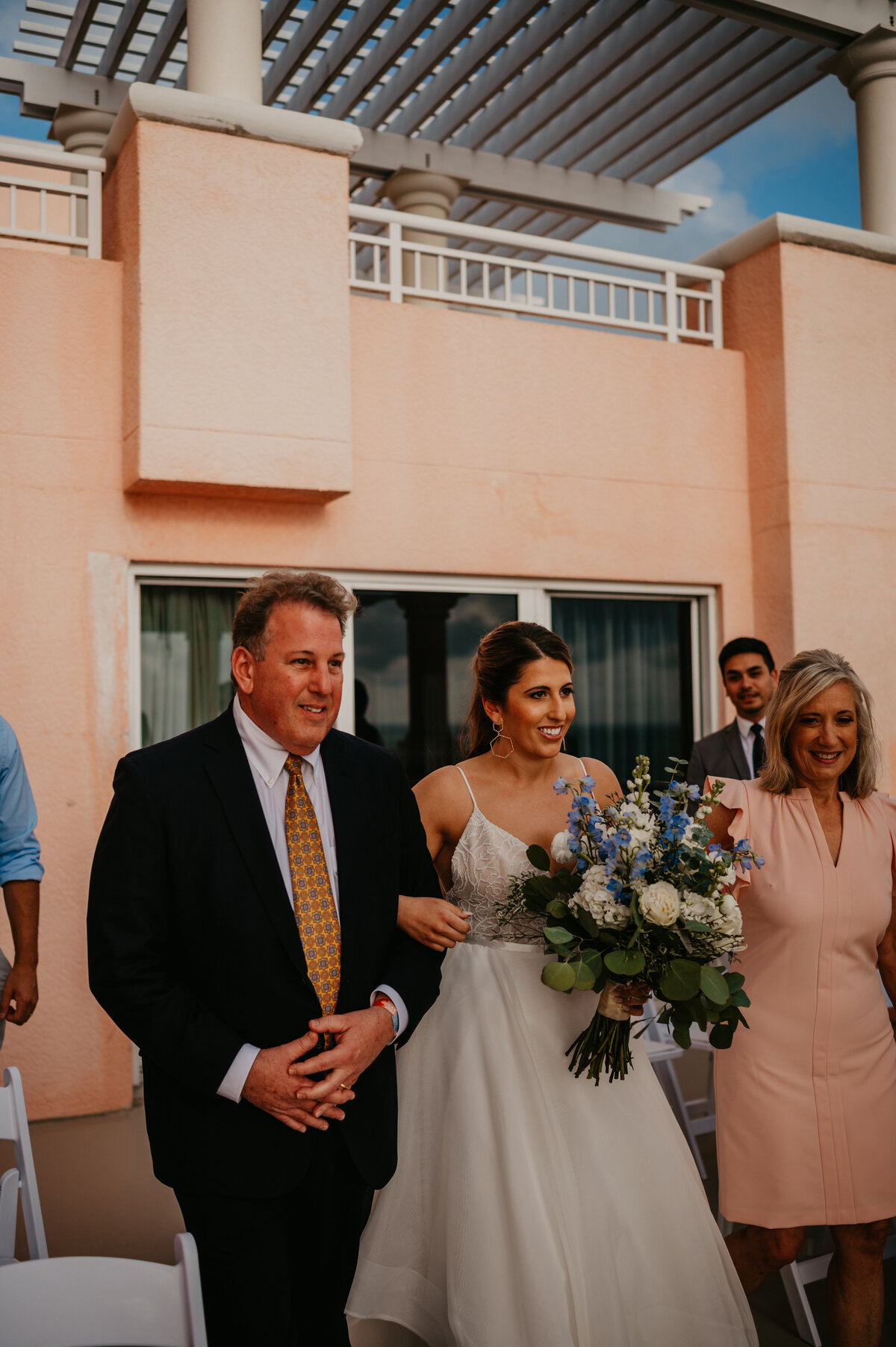 mariah-lacy-photo-hyatt-clearwater-elopement-chantilly-chic-celebrations-3