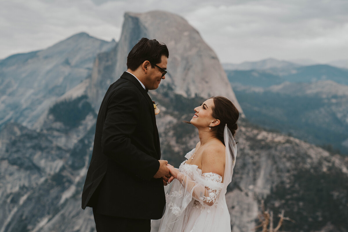 Allie-Luis-Yosemite-Valley-Intimate-Wedding-Sneak-Peeks-87