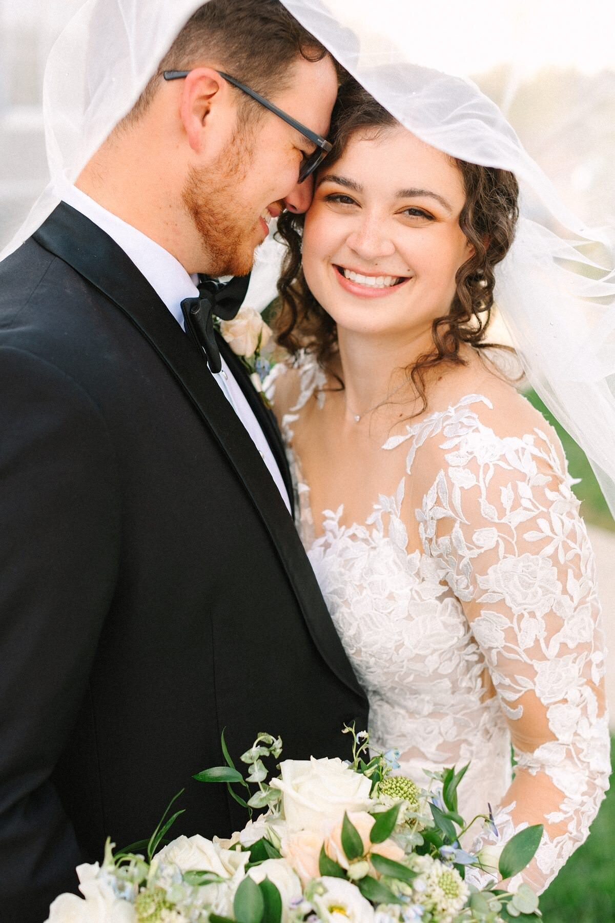 Bride and Groom Wedding Portaits Kelynn and Mathew Evansville Owensboro285