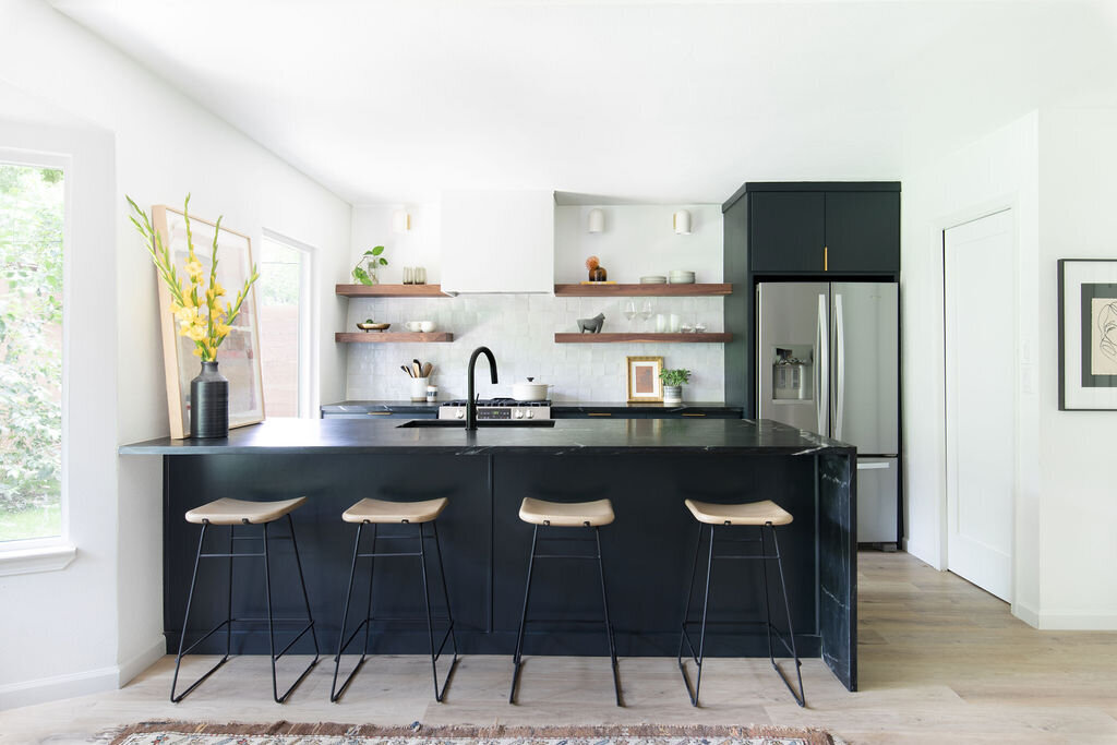 hello-home-austin-black-scandinavian-kitchen-waterfall-peninsula-zelliege-backsplash-black-cabinets-6