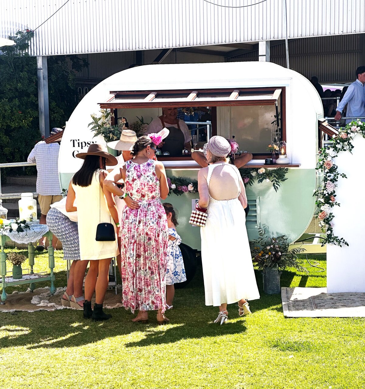 Hay races Tipsy Cork