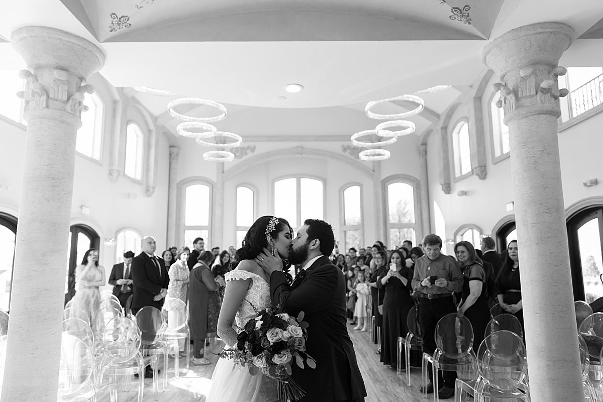 The-Knottinghill-Place-wedding-by-Dallas-photographer-Julia-Sharapova_0080
