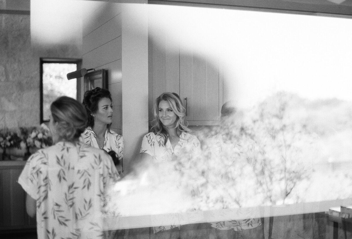 kendall-stephen-bw-theory-hill-country-wedding8