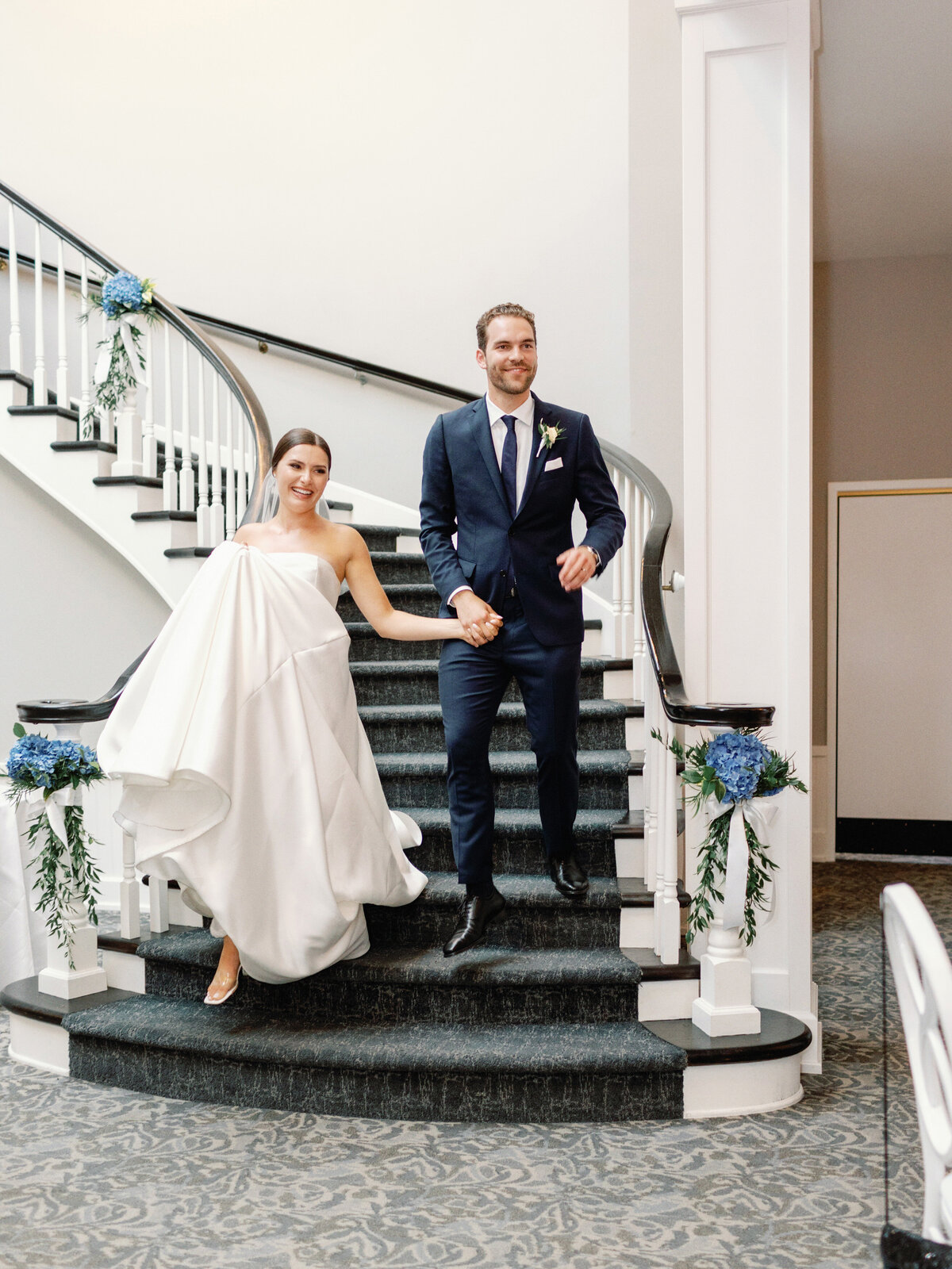oswego-lake-country-club-wedding-by-portland-wedding-photographers-the-tenneys-32