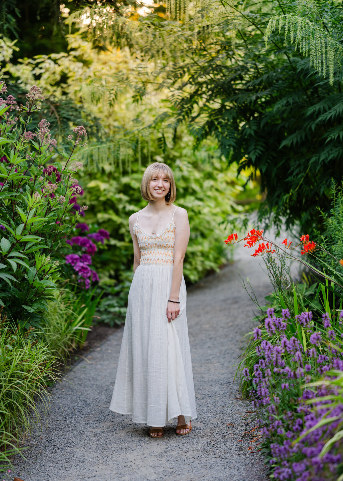senior girl bellevue botanical garden portrait spring